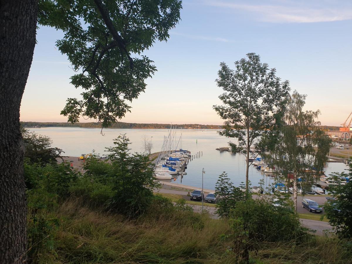 Soenerna Pa Nordgrenska Semesterboende 12B Åmål Buitenkant foto